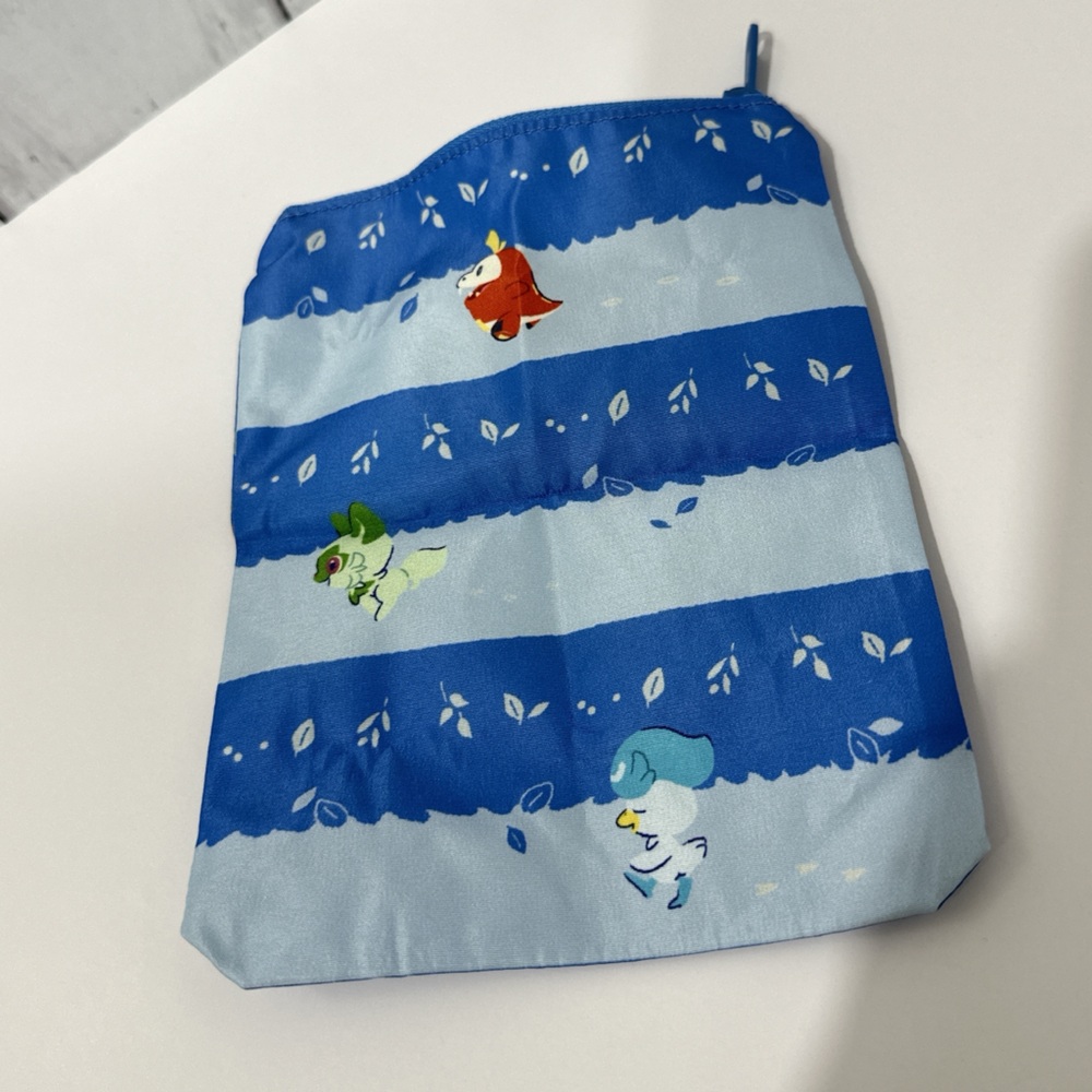 New! Pokemon bag and pouch set - Picture 6 of 8